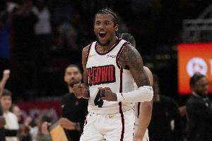 杰伦-格林生涯第49场比赛30+ 追平姚明 并列火箭队史第8位